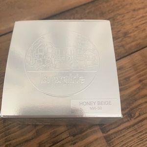 La Prairie essence foundation refill only